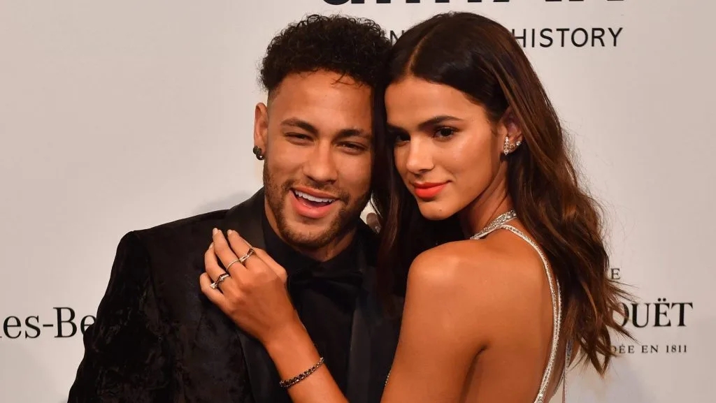 cách tập luyện giữ dáng Bruna Marquezine 3 cách tập luyện giữ dáng Bruna Marquezine 3