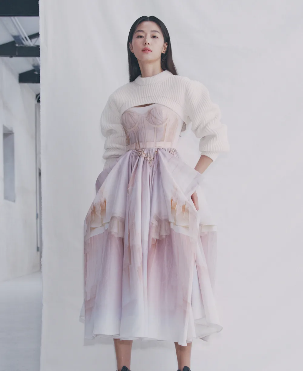 jeon ji hyun đại sứ alexander mcqueen