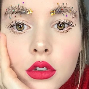 điểm tin làm đẹp xu hướng mùa lễ hội 2019