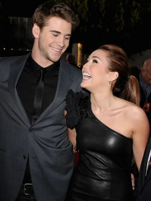 buc-tranh-tinh-yeu-cua-miley-cyrus-va-liam-hemsworth