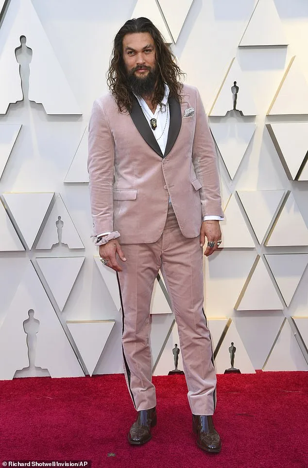 karl lagerfeld thảm đỏ Oscar 19