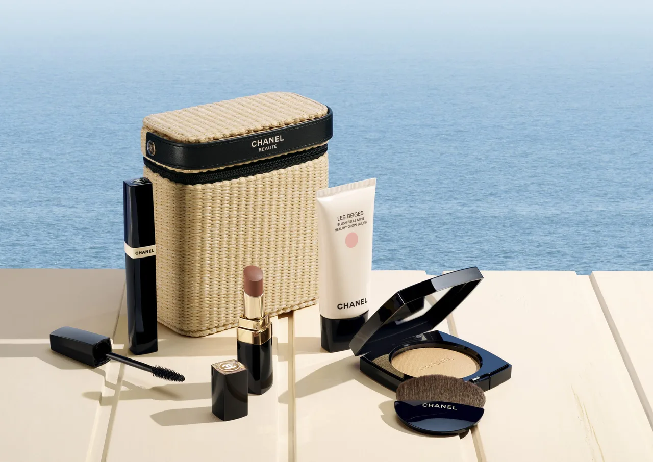 Chanel LES BEIGES Summer Essentials