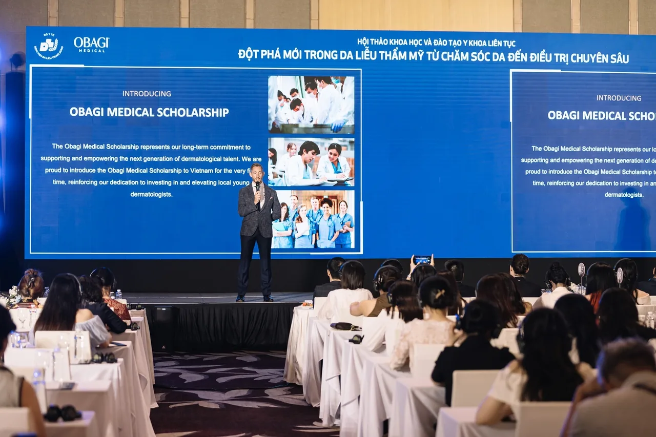 Ông Chris Driver chia sẻ về Quỹ học bổng Obagi Medical