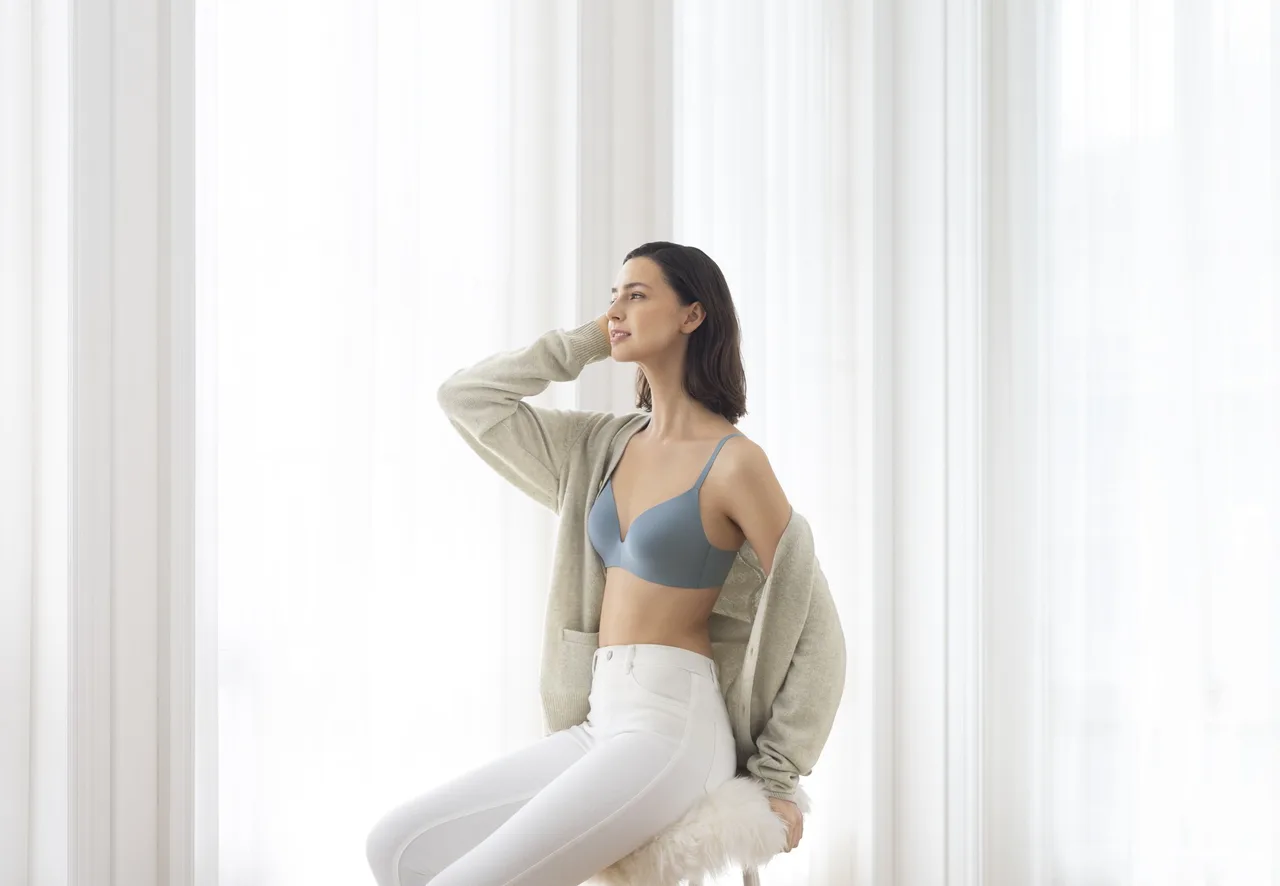 Áo ngực không gọng xanh uniqlo