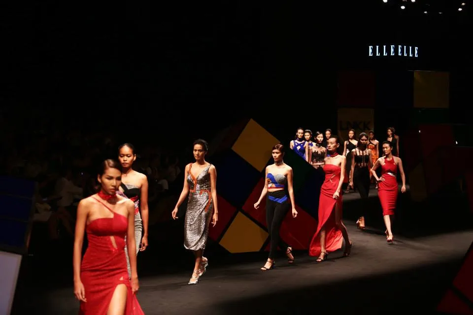 elle-viet-nam-san-khau-elle-fashion-show-qua-cac-nam