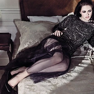 Bí ẩn như Kristen Stewart