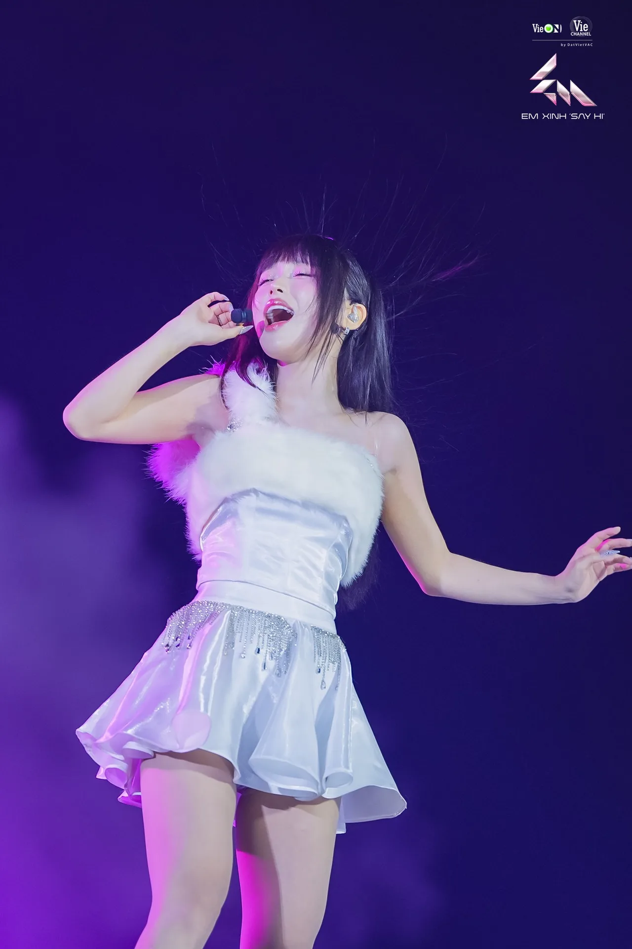Hansara thời trang concert "Em Xinh Say Hi"