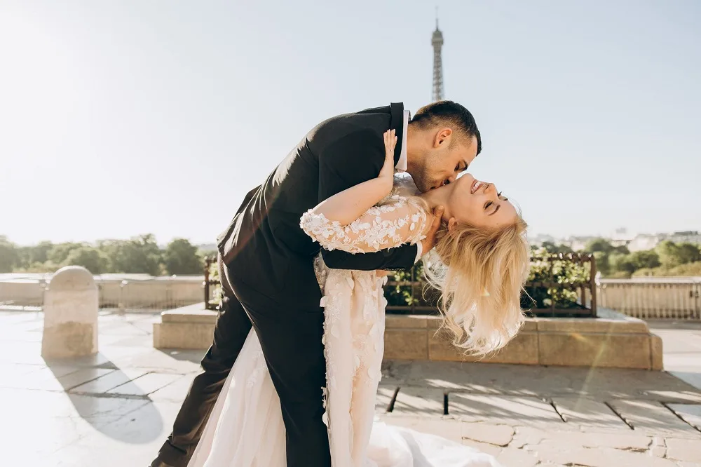 elle việt nam kiểu hôn kinh điển 11