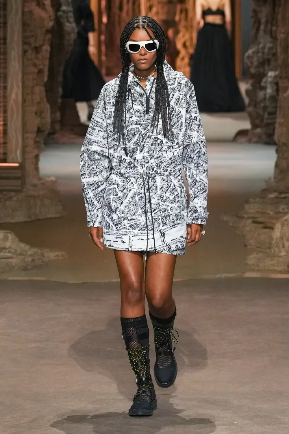 CD xuân hè 2023 look 21