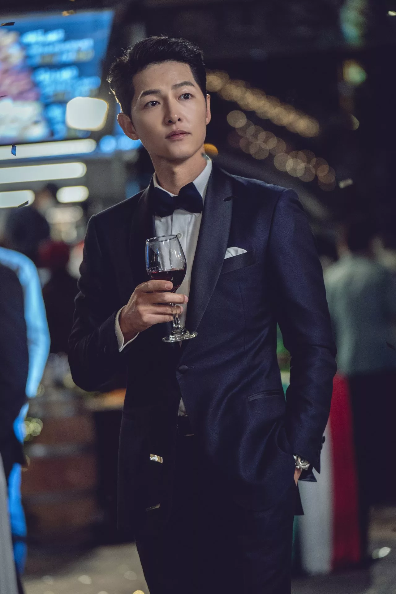 song joong ki thần thái trong vincenzo