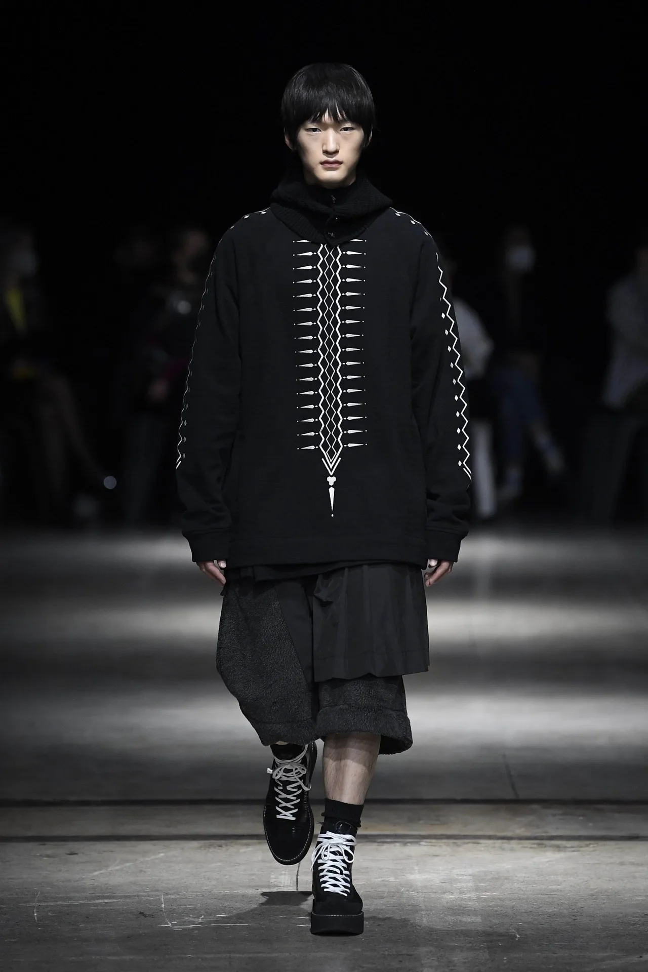 onitsugar tiger thu đông 2022 look 26