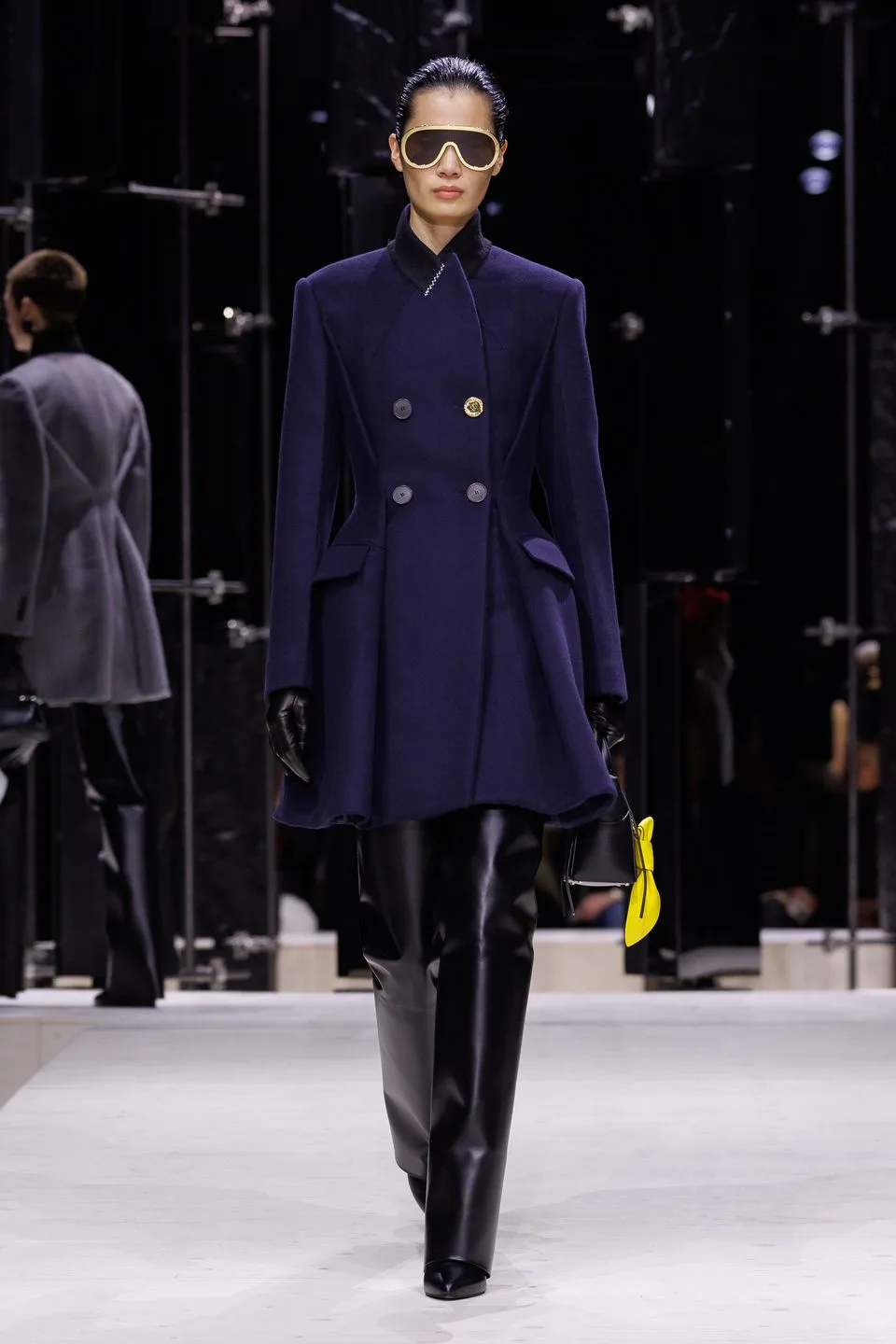 BST Givenchy Thu-Đông 2026