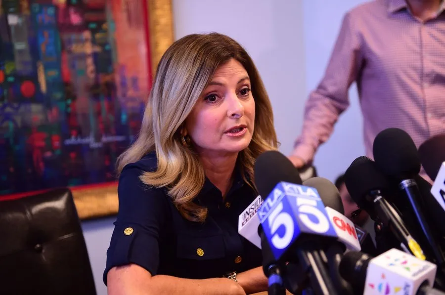 Lisa Bloom Lisa Bloom