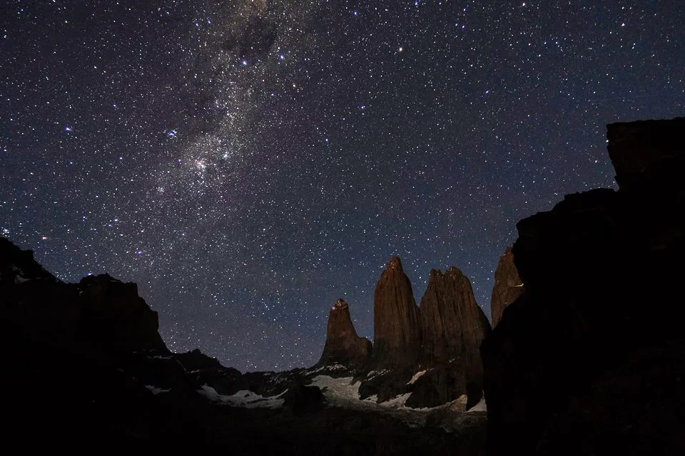 ngắm trời đêm Công viên Quốc gia Torres del Paine, Chile