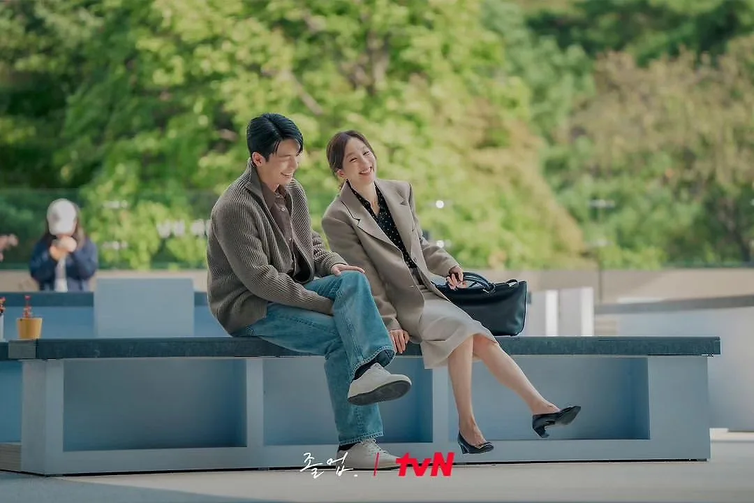 Jung Ryeo Won Phim "The Midnight Romance in Hagwon"