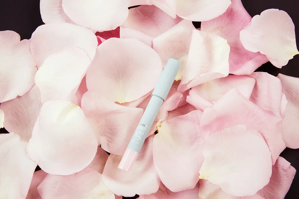 Nars Strange Flowers bút highlight