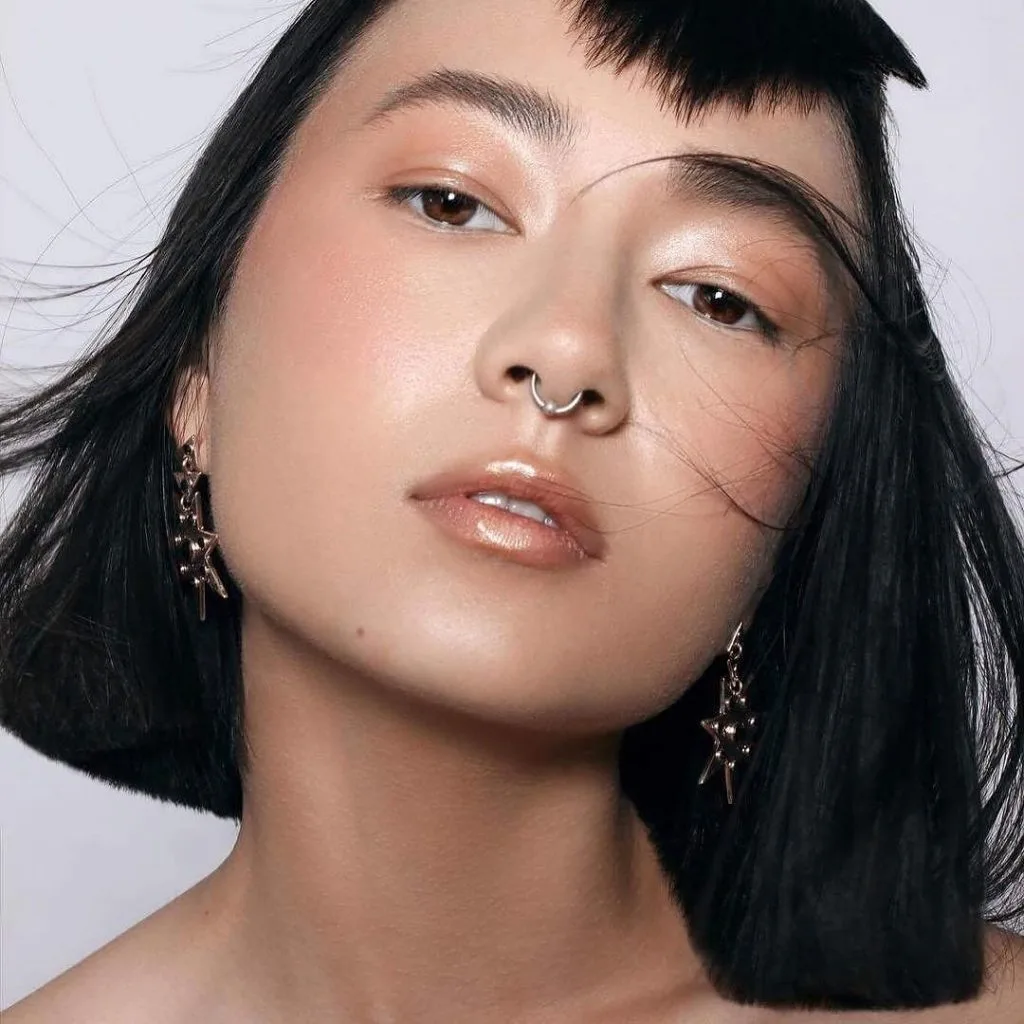 Rihanna ra mắt Galaxy Collection khiến cộng đồng làm đẹp chao đảo trong mùa Halloween Rihanna ra mắt Galaxy Collection khiến cộng đồng làm đẹp chao đảo trong mùa Halloween