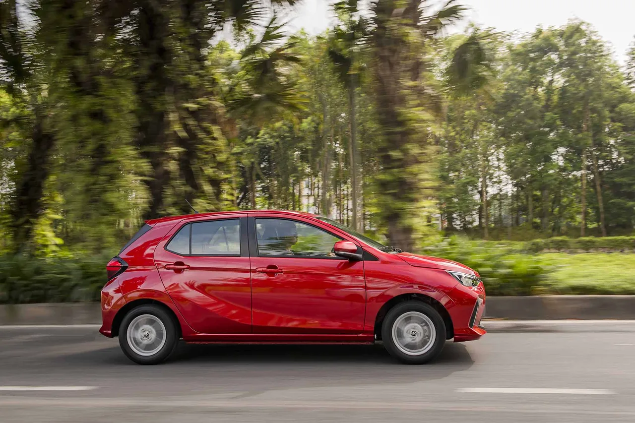 toyota di chuyển êm ái