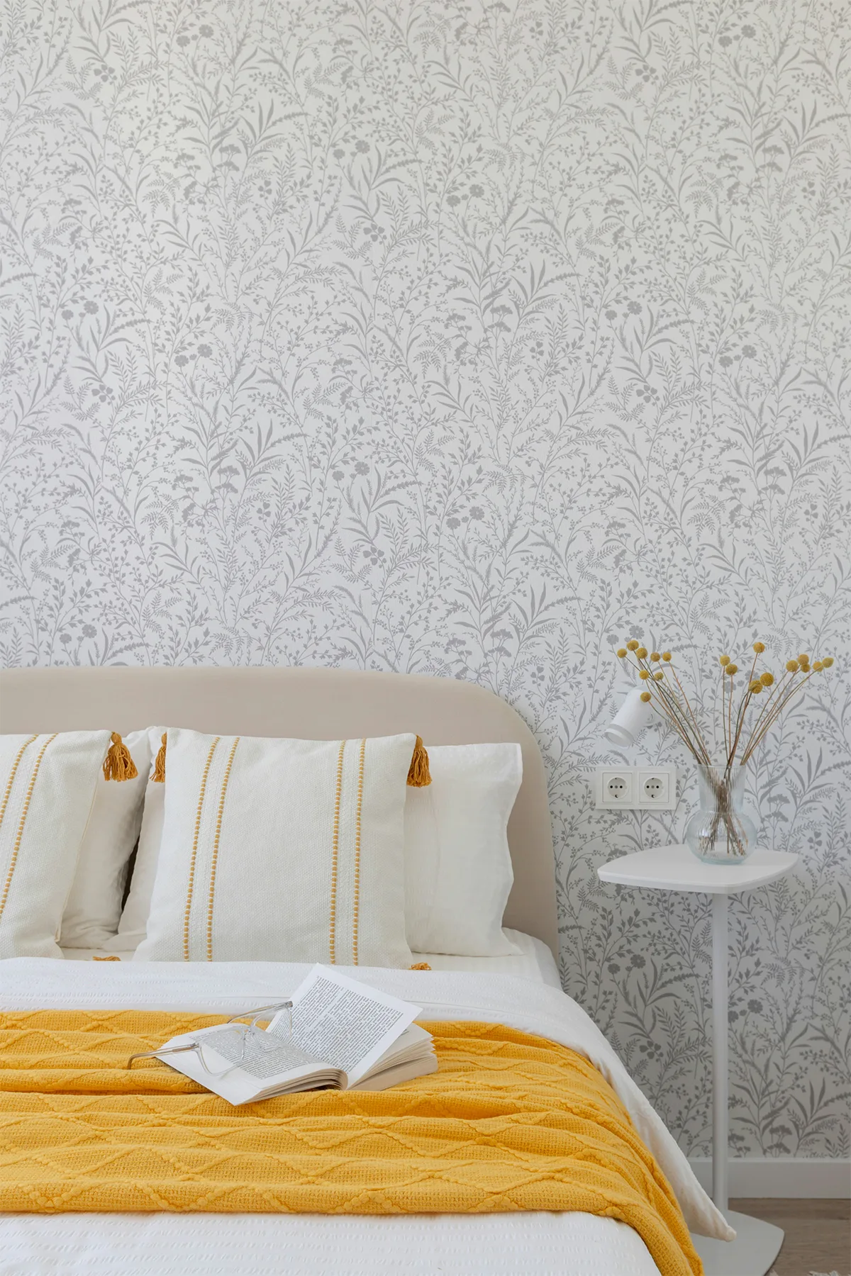 trang trí phòng ngủ bằng giấy dán tường