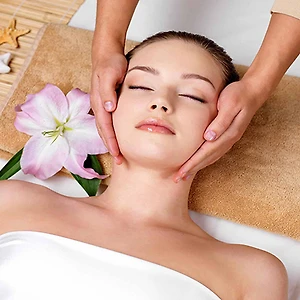 Bỏ túi 8 địa điểm trị mụn ẩn cho phái đẹp