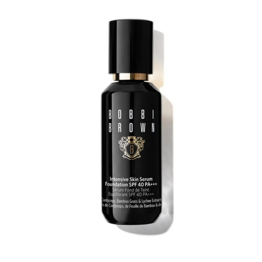 Bobbi Brown Intensive Skin Serum Foundation mang lại hiệu ứng da căng mướt và tự nhiên. Ngoài ra còn hỗ trợ chống nắng cho làn da. Bobbi Brown Intensive Skin Serum Foundation mang lại hiệu ứng da căng mướt và tự nhiên. Ngoài ra còn hỗ trợ chống nắng cho làn da.