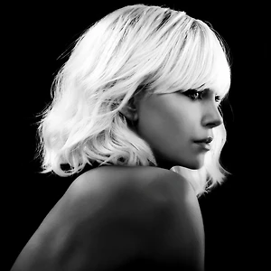 Không làm sát nhân, Charlize Theron chuyển sang làm siêu điệp viên