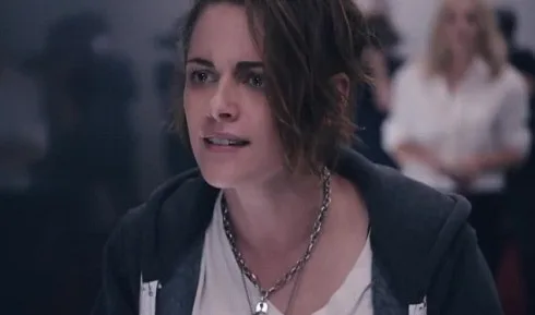 Trong đoạn phim ngắn, vai diễn của Kristen Stewart là một nữ diễn viên kiêu căng và có phần nổi loạn khi không có thái độ hợp tác với nhà làm phim.