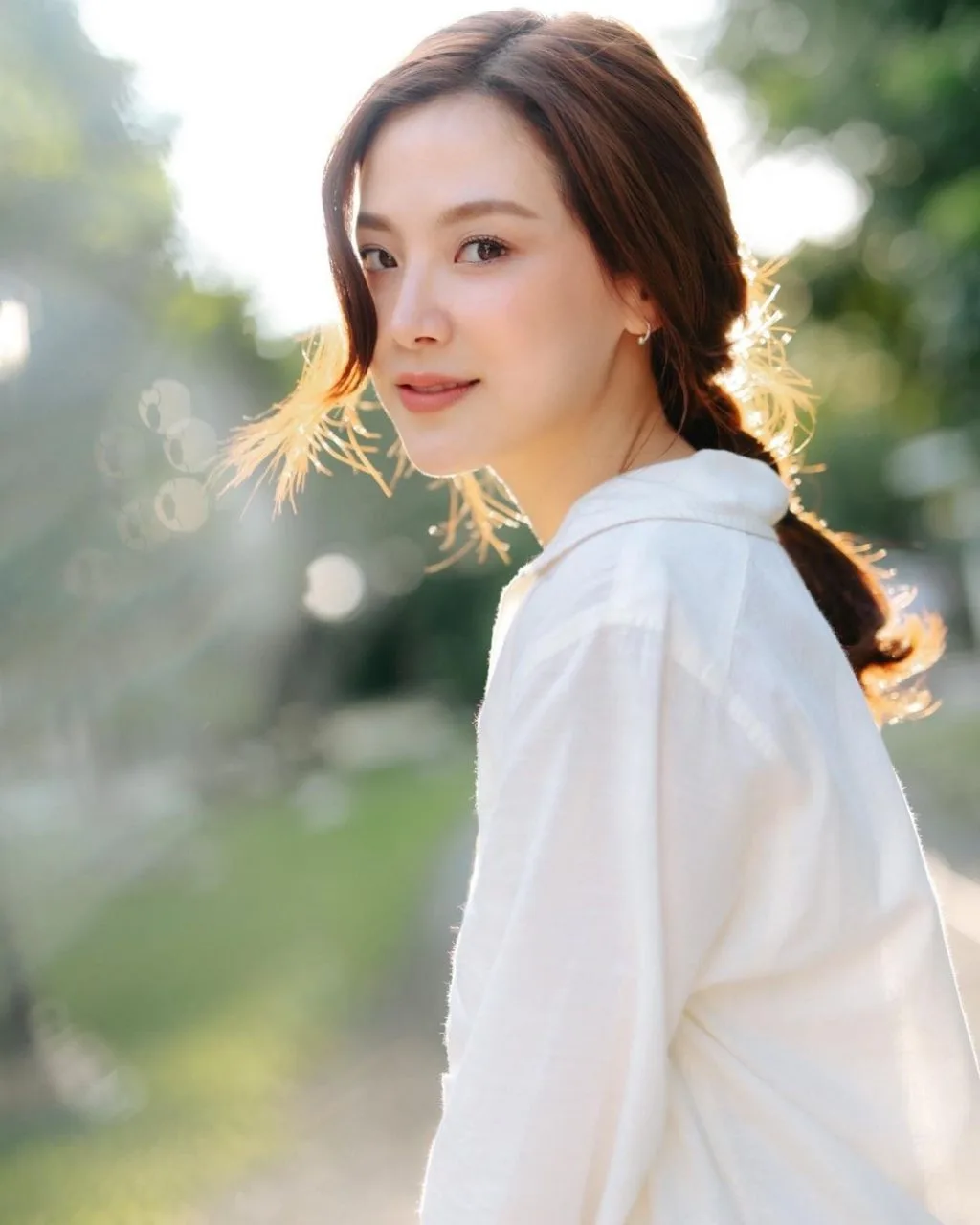 Kiểu xéo đơn giản và tiện dụng nhưng không kém phần nổi bật.