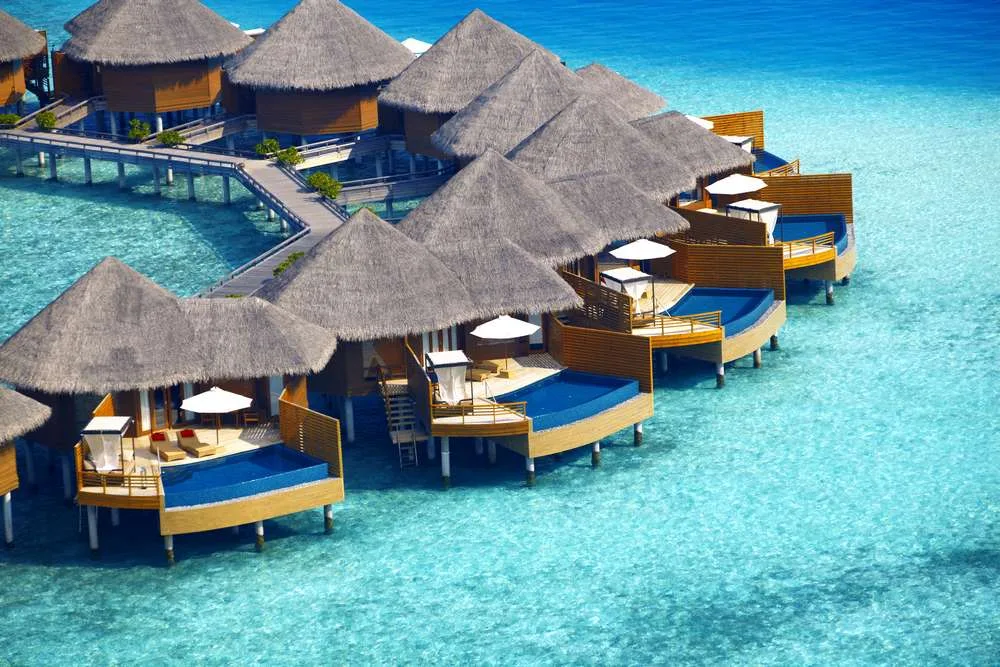 du-lich-nghi-duong-_-Maldives_elle-man-1