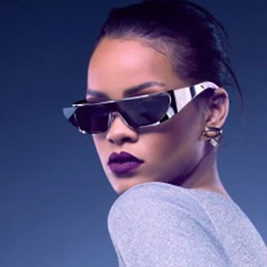 Rihanna hợp tác cùng Dior ra mắt BST kính mắt