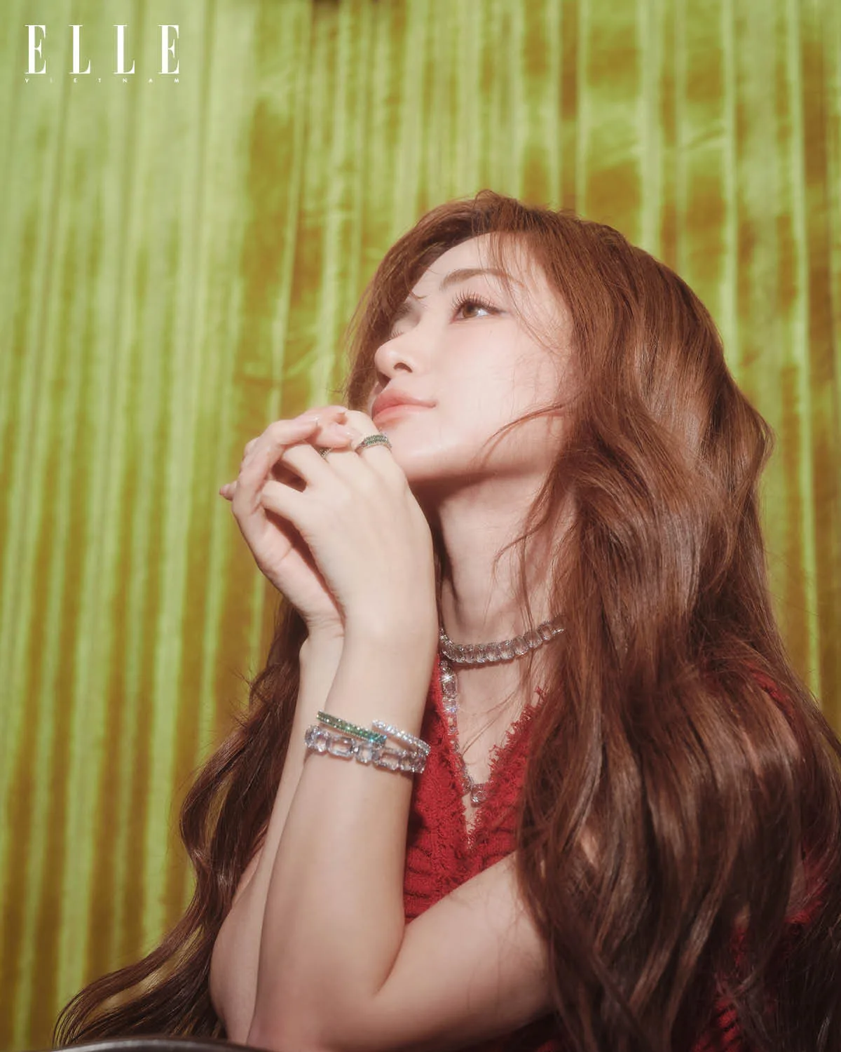 Hoà Minzy là biểu tượng cho sự trưởng thành, nỗ lực vượt qua vấp ngã trong sự nghiệp