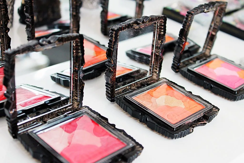 mỹ phẩm làm đẹp Anna Sui 2 mỹ phẩm làm đẹp Anna Sui 2