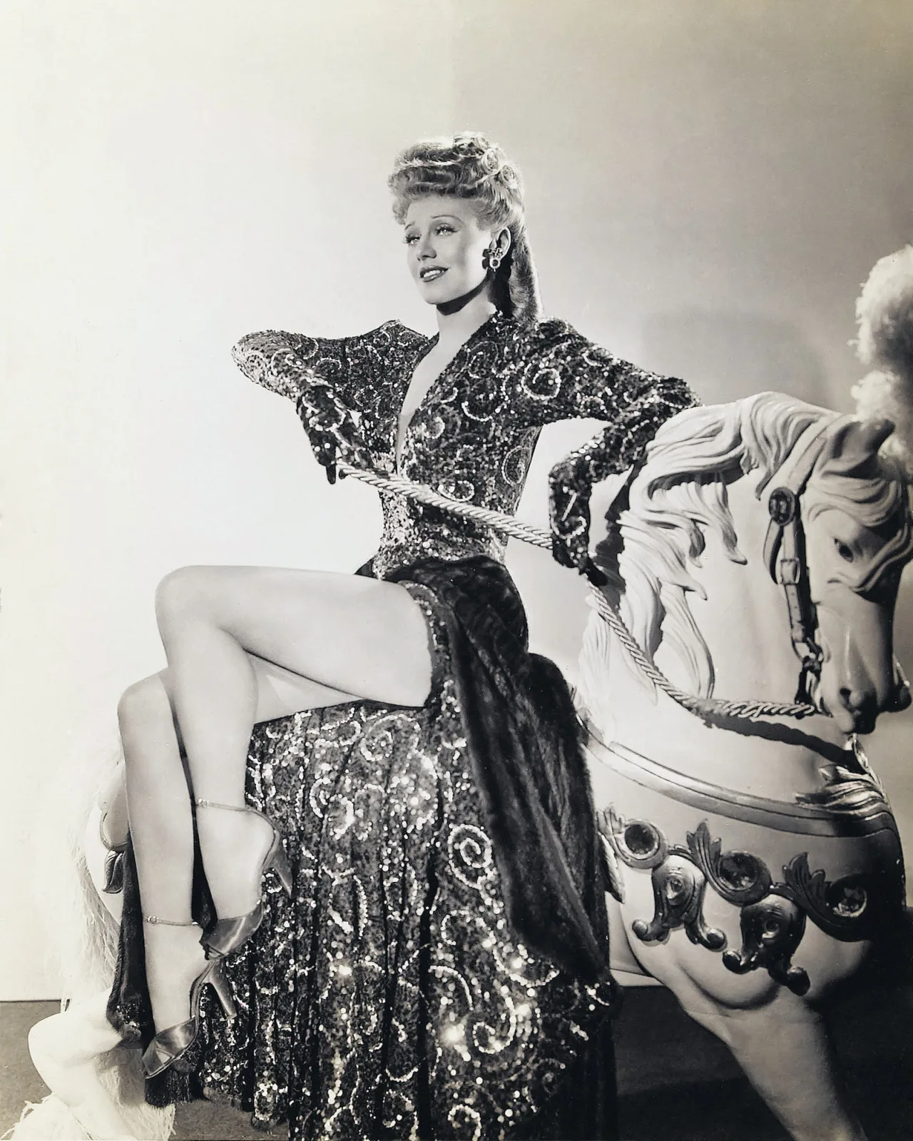 Váy chiffon của ginger rogers