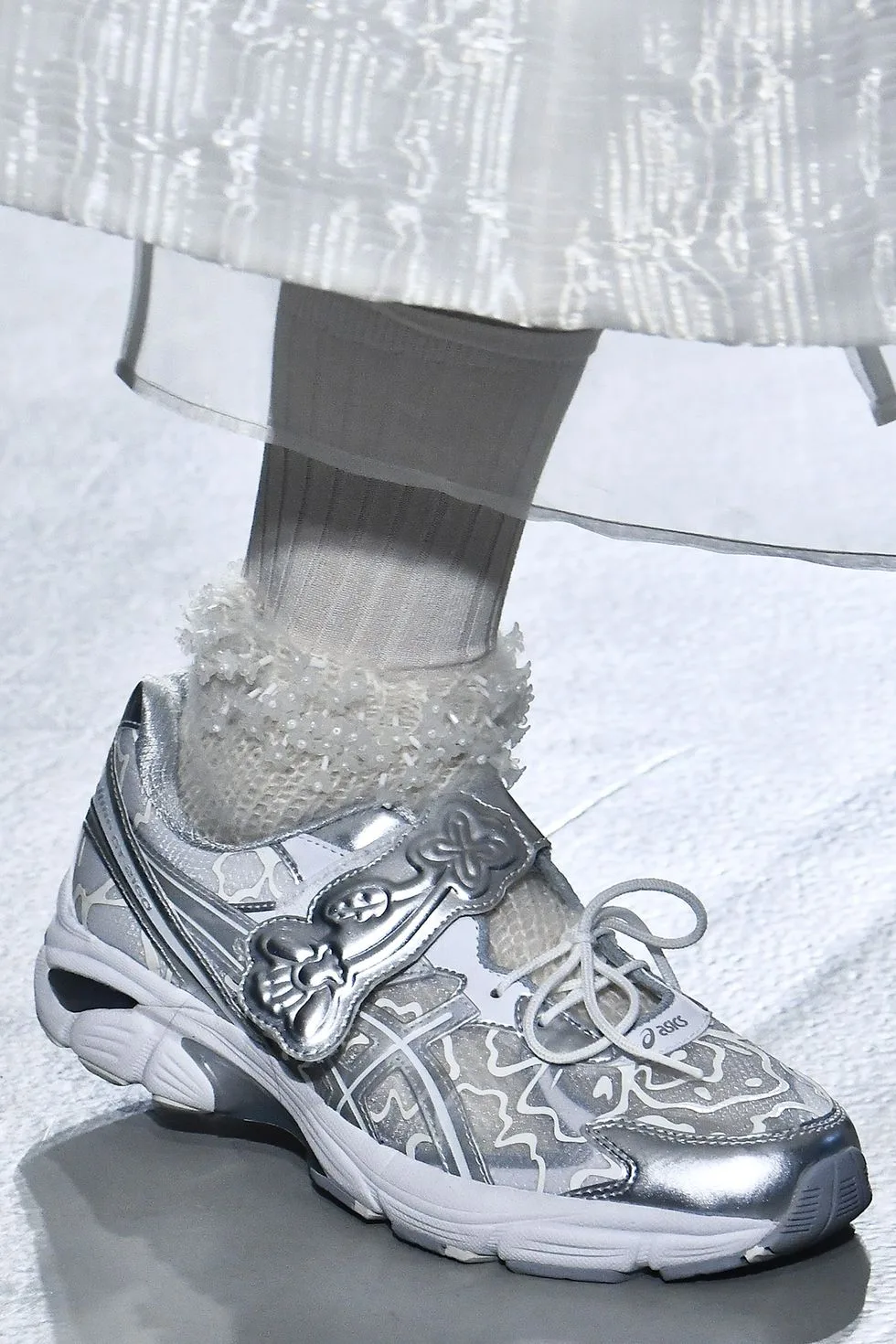 Cecilie Bahnsen x ASICS giày thể thao