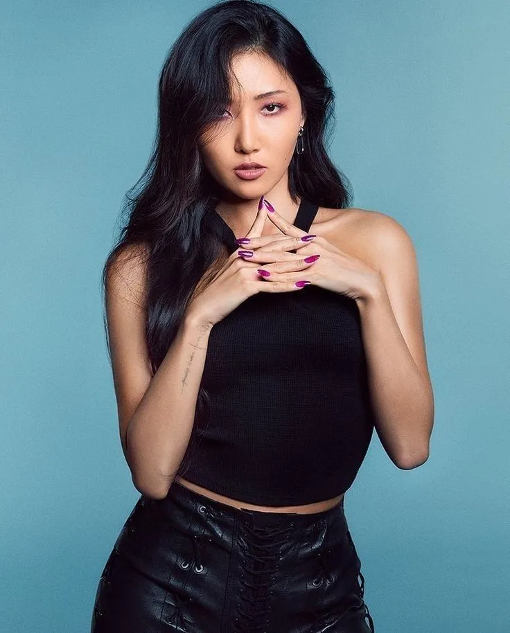 Hwasa Mamamoo chia sẻ quá trình dưỡng da