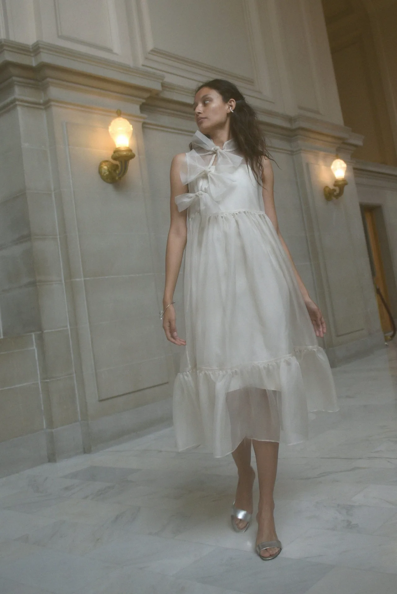 váy cưới organza bồng bềnh