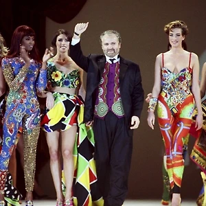 thương hiệu Versace
