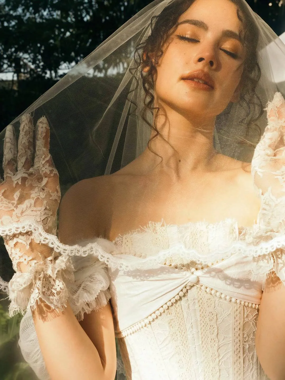 Yaya Urassaya trong tiệc độc thân