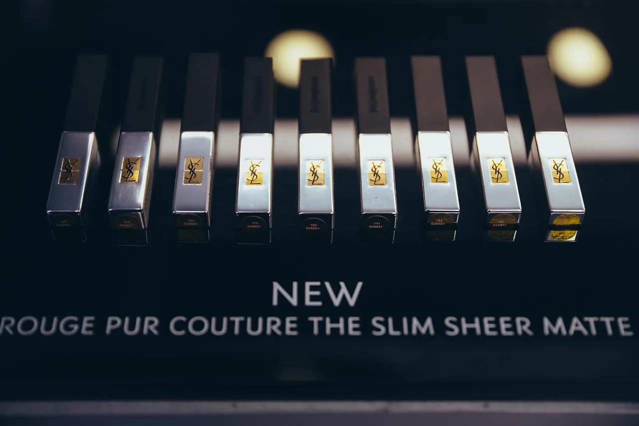 ysl beauty rouge pur couture the slim sheer matte
