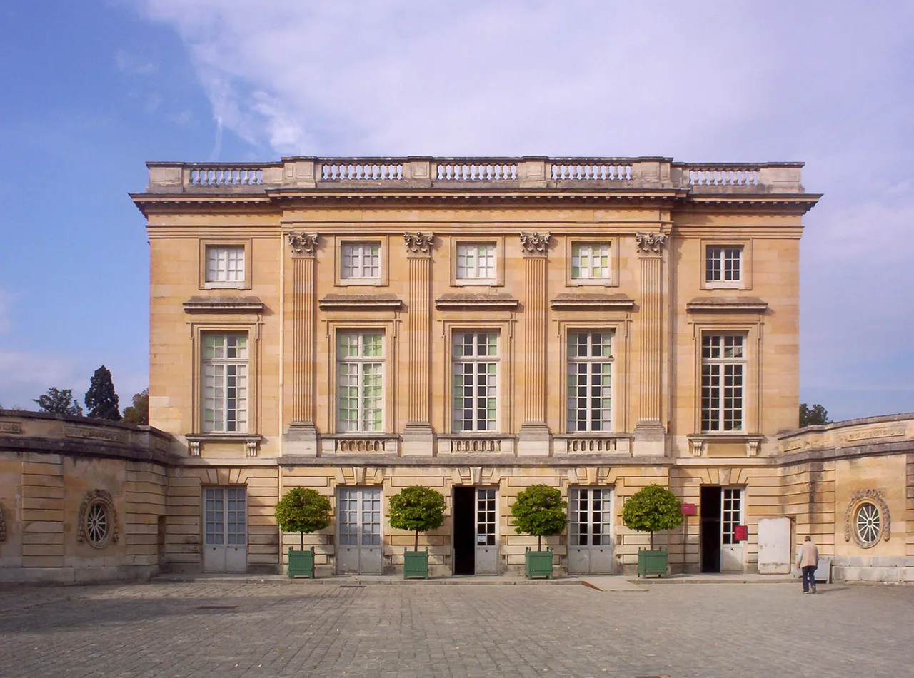 công trình tòa nhà petit trianon công trình tòa nhà petit trianon