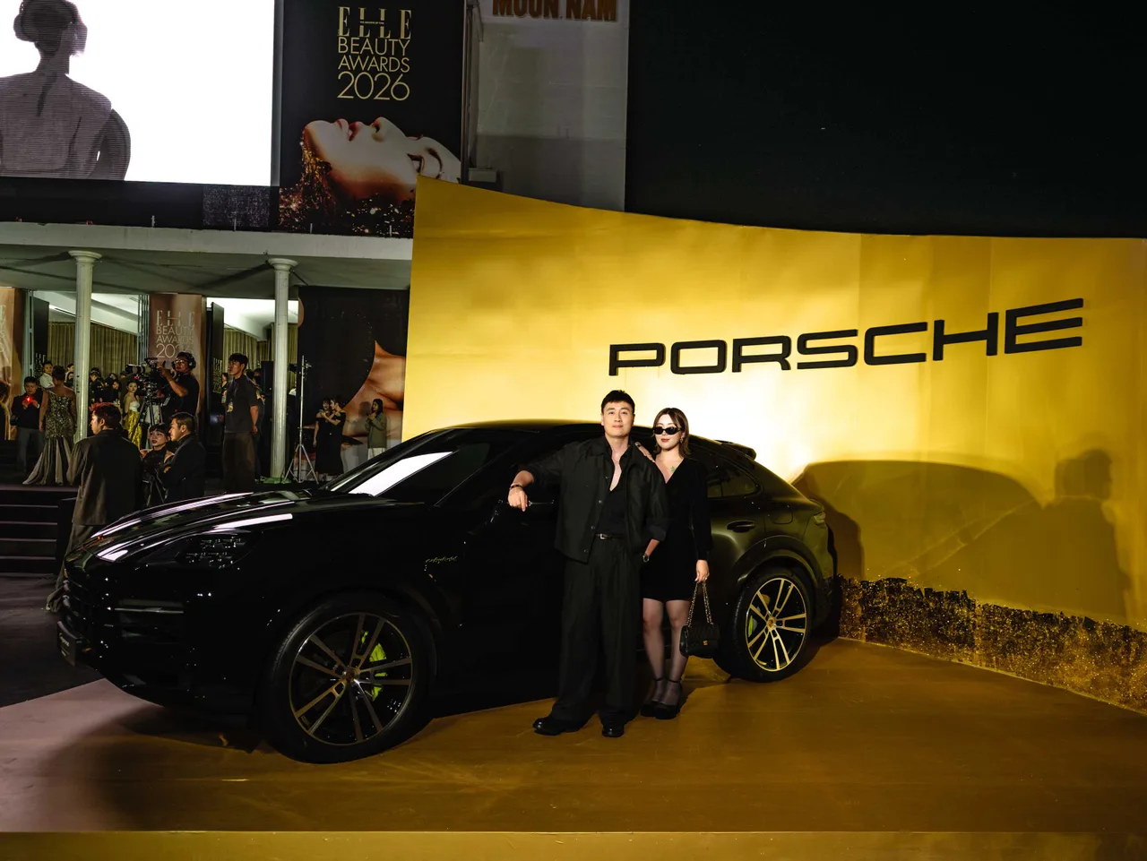 Xe Porsche và gia đình Cam Cam tại ELLE Beauty Awards 2026 7