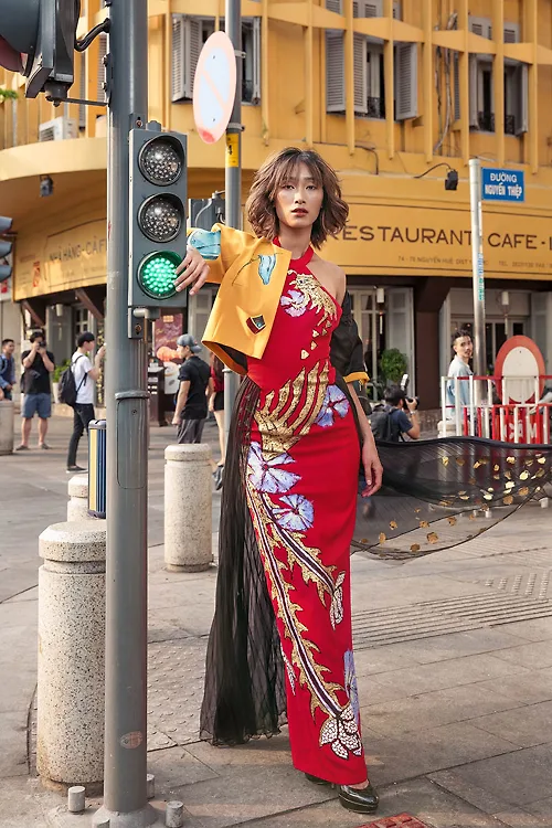 Trang Kieu Tiny Ink - elle vietnam 5