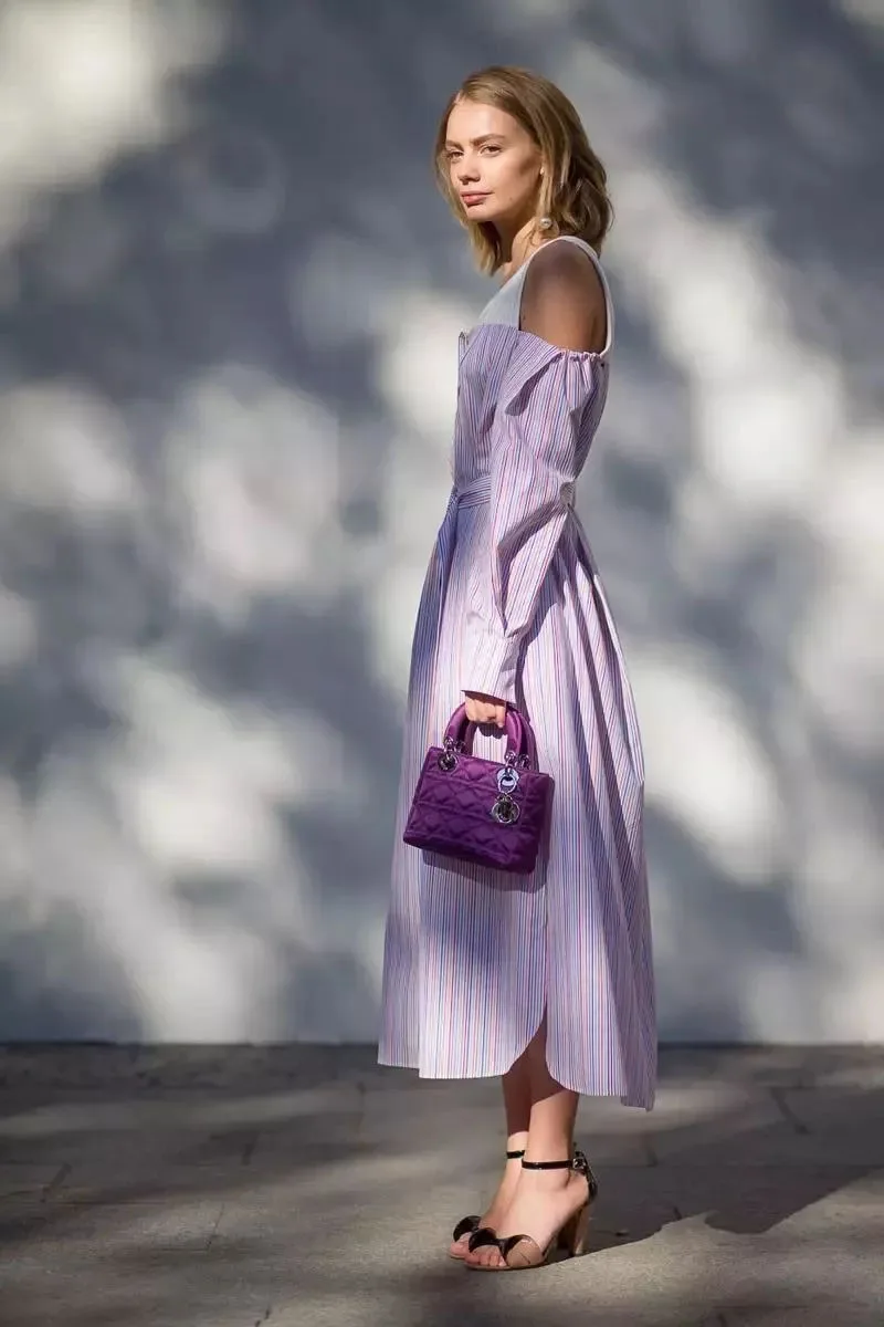 chinh phục dresscode thời trang cưới màu tím