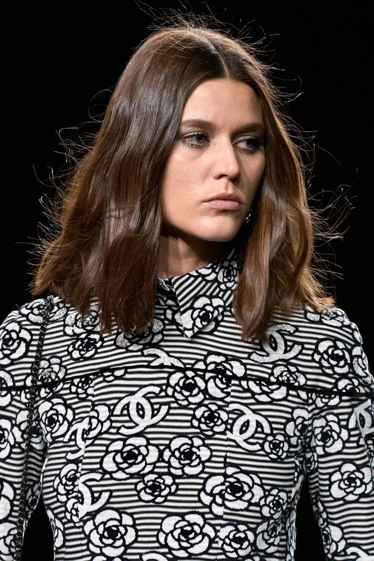 00007-chanel-fall-2023-ready-to-wear-details-credit-gorunway