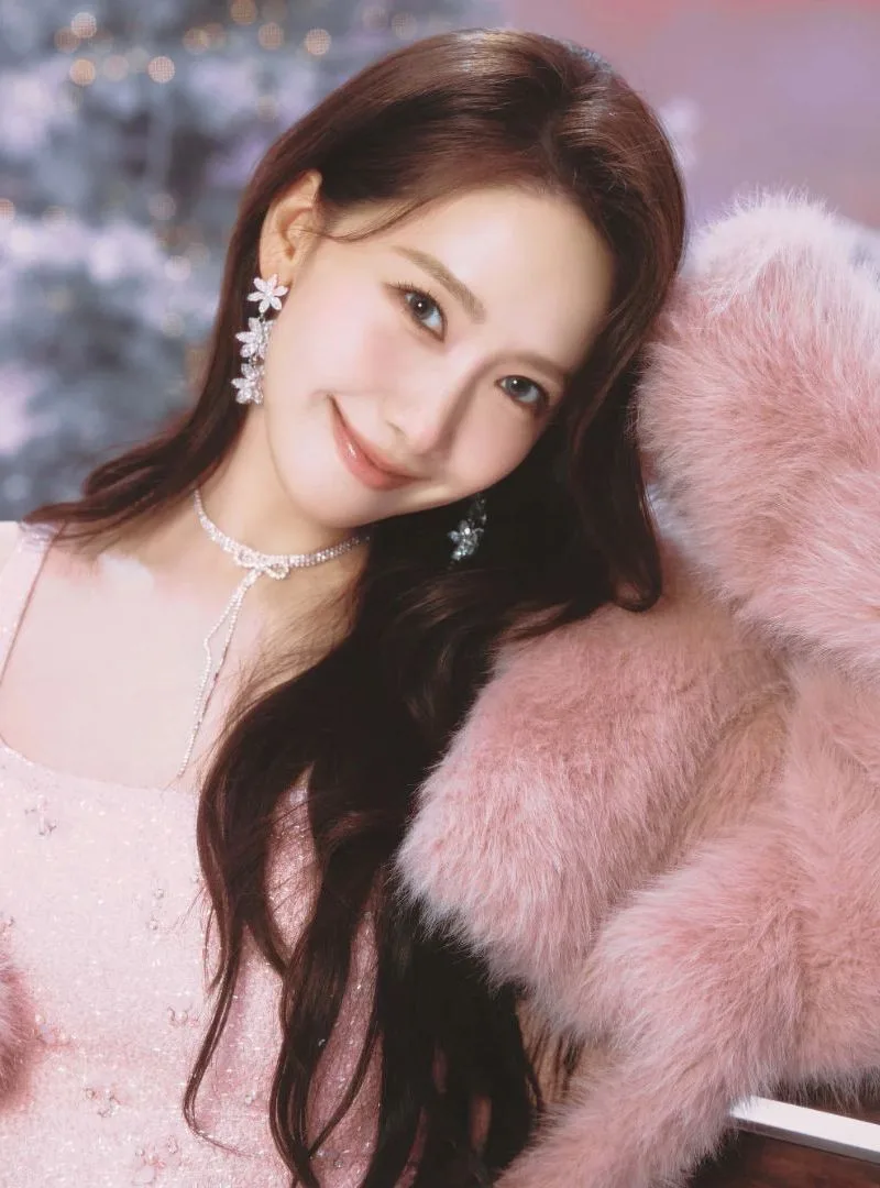Yoona (SNSD) trong teaser Wish to Wish với lớp trang điểm nhẹ nhàng và tạo hình mùa đông