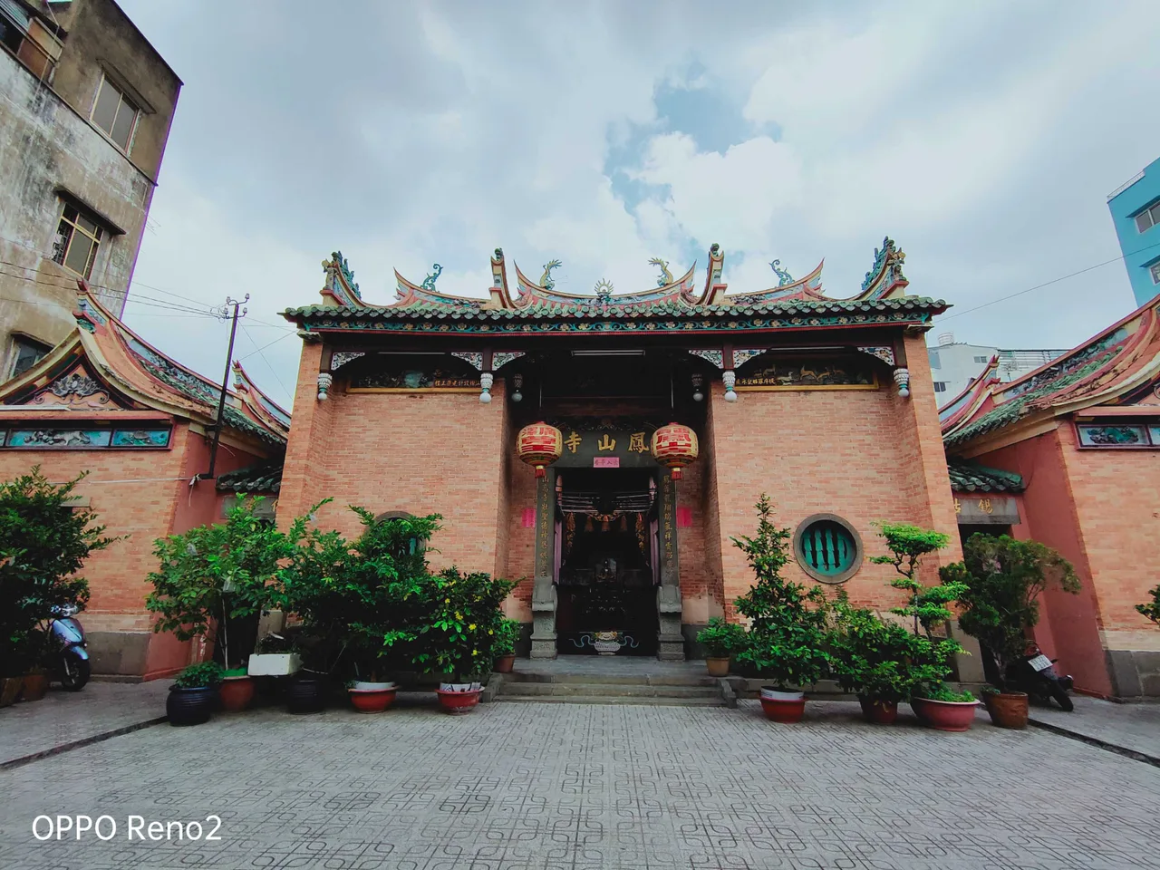 oppo reno2 v Dzung Yoko - PR4 - elle vietnam 3