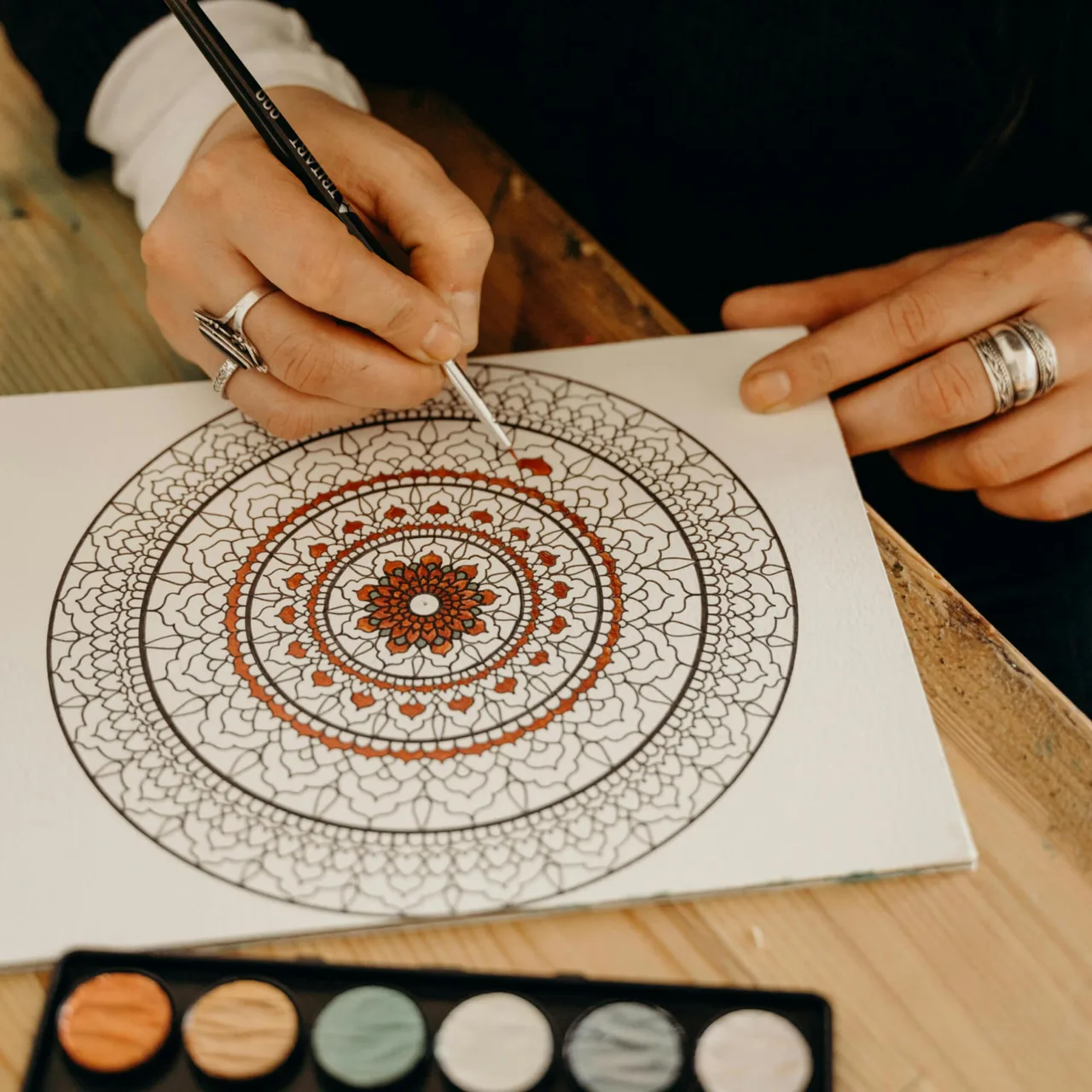 tranh mandala tô màu thiền động