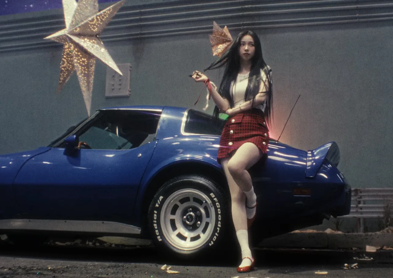 g-dragon và karrina trong mv too bad