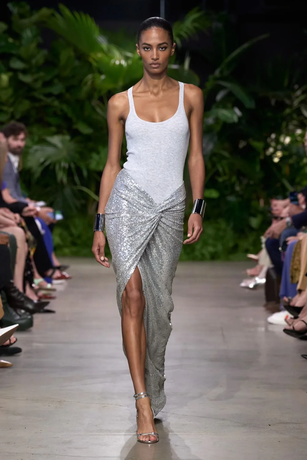 MK xuân hè 2023 look 62