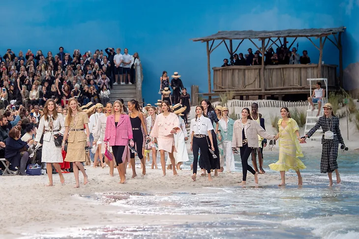 Tuần lễ thời trang Paris 2019 Chanel 01